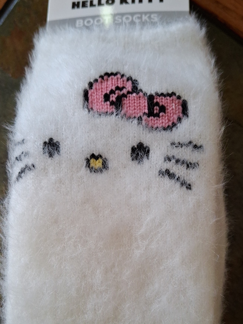 Hello Kitty Boot Socks & Compact - Picture 3 of 9